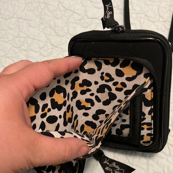 Solid black - Picture 4 of 5